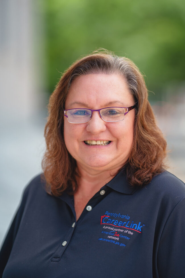 Sharon Seiwell headshot